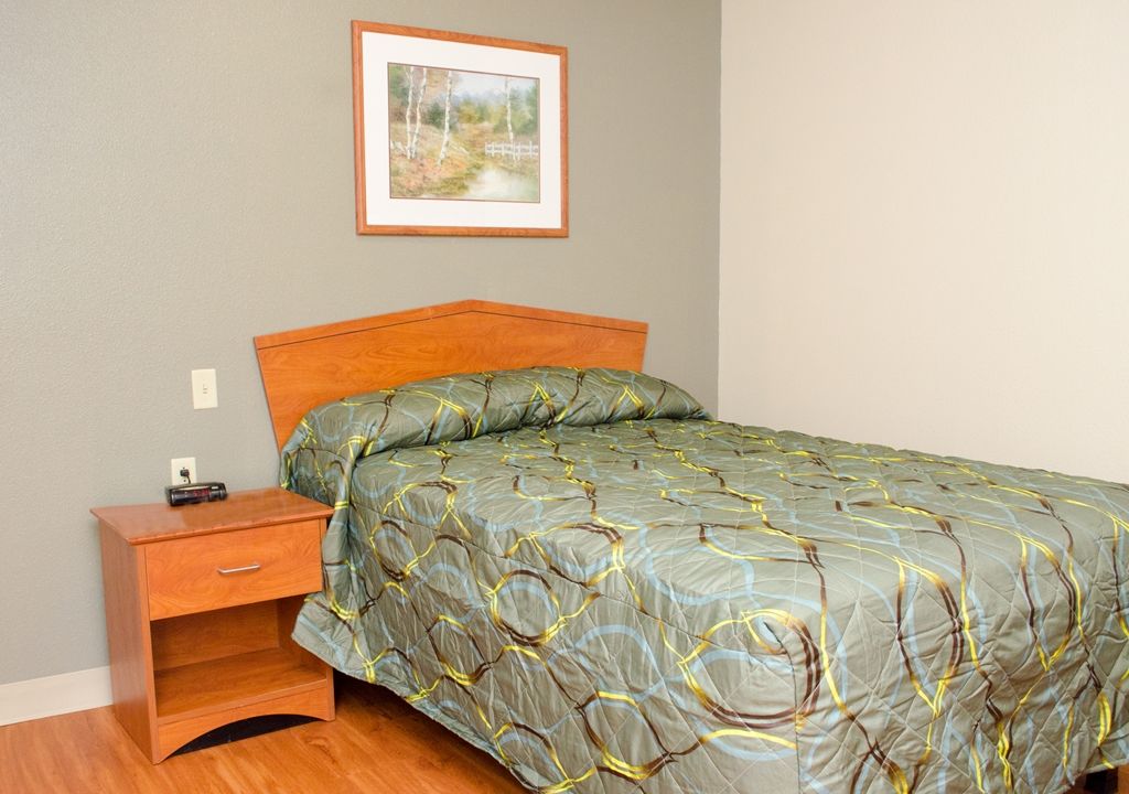 Woodspring Suites Louisville Southeast Forest Hills الغرفة الصورة